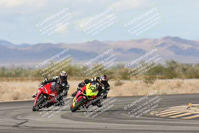 media/Nov-16-2025-Race Pace (Sun) [[8c5fa54630]]/Verified Riders/7-Turn 4 (1155am)/